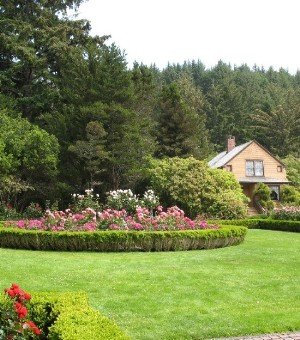 Shore Acres Park gardeners cottage HG