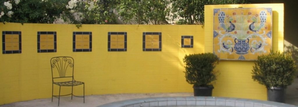 cropped-Hot-garden-yellow-wall-banner-peacock-mural