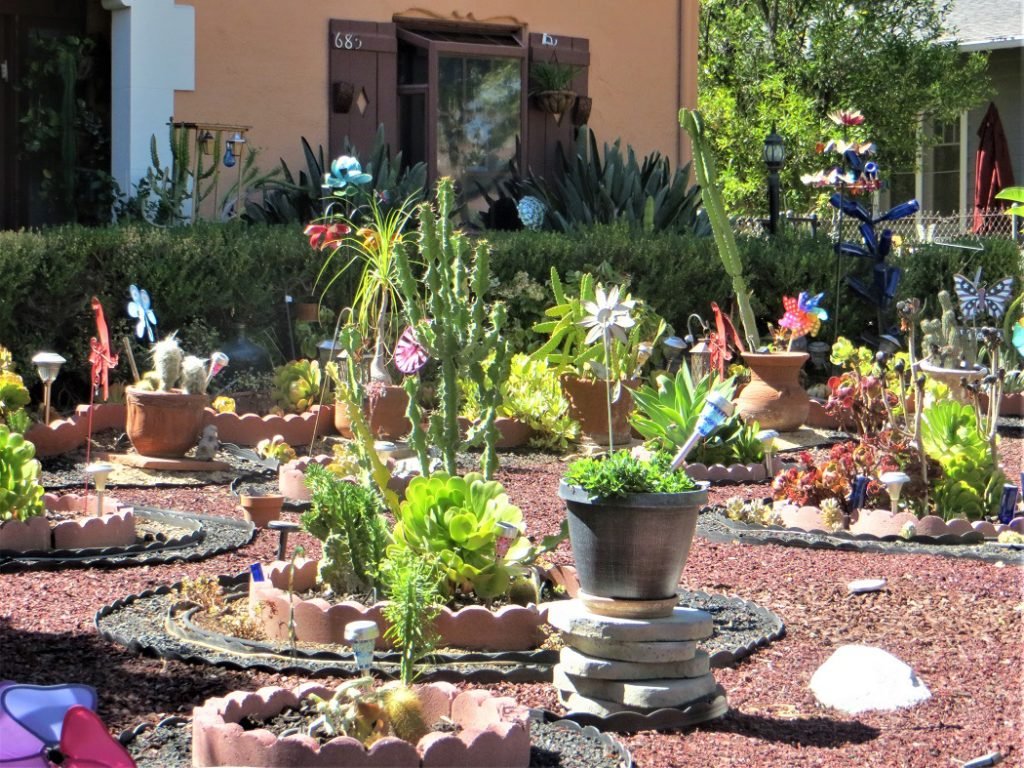 Garden ornaments for lawn replacement Hot Gardens net